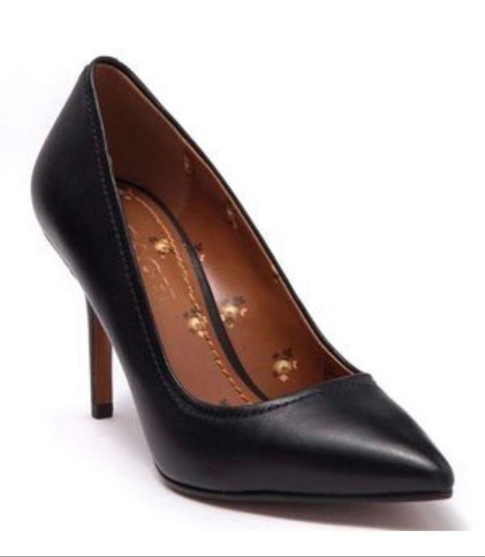 Coach Waverly Pumps Size 7.5